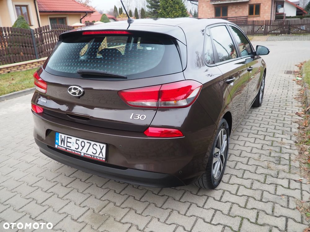 Hyundai i30 1.6 D Comfort - 17