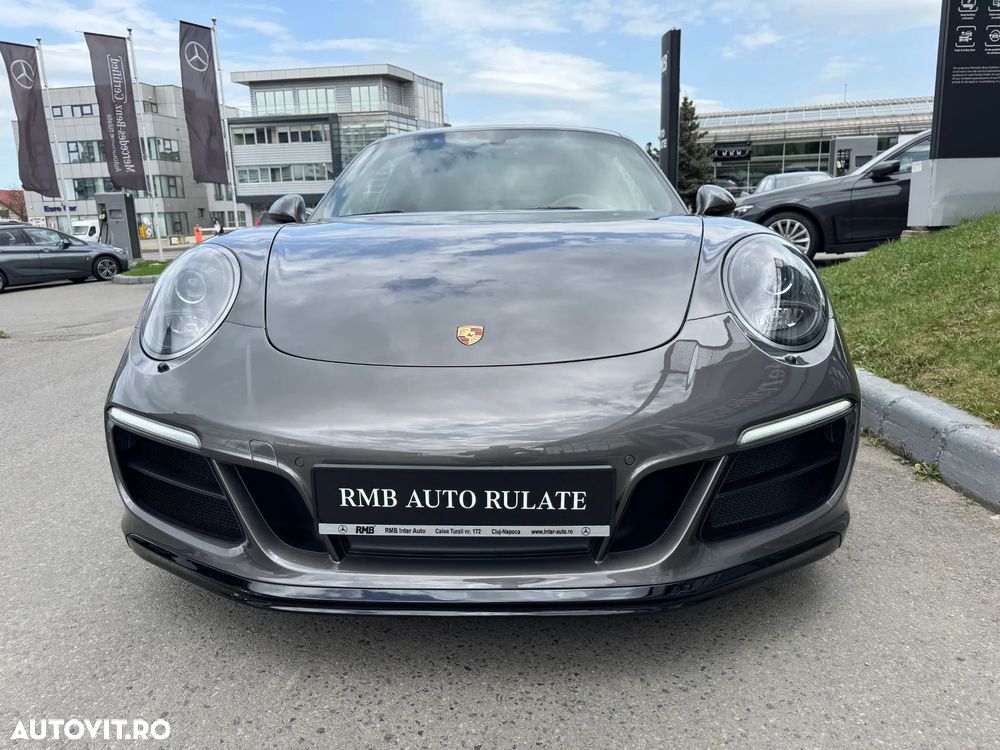 Porsche 911 Carrera 4 GTS PDK - 23