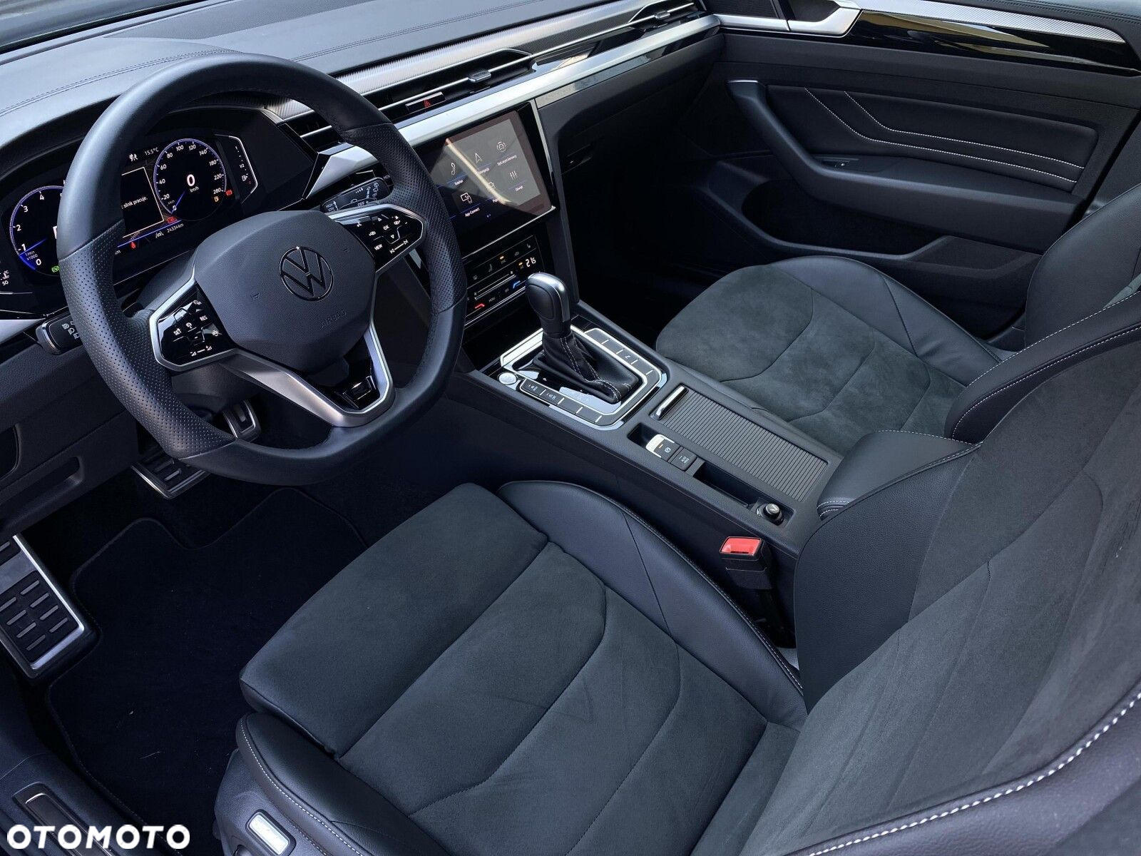 Volkswagen Arteon 2.0 TSI R-Line DSG - 9