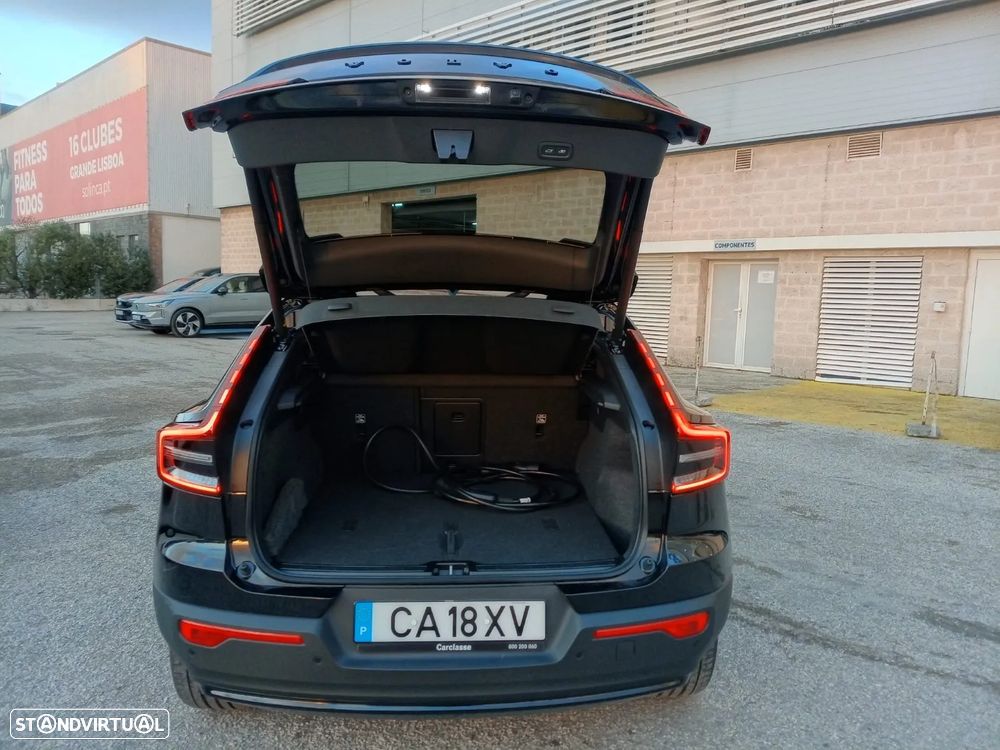 Volvo EC40 82 kWh Single Motor Extended Range Black Edition - 8