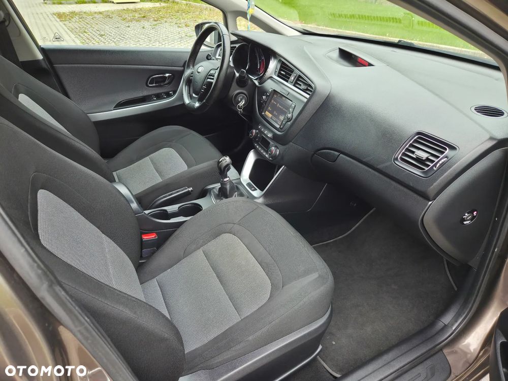 Kia Ceed - 7
