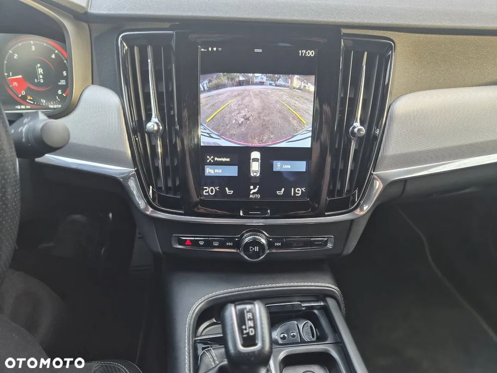 Volvo S90 D4 R-Design - 12