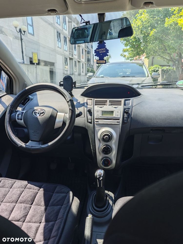 Toyota Yaris 1.3 VVT-i Luna - 15