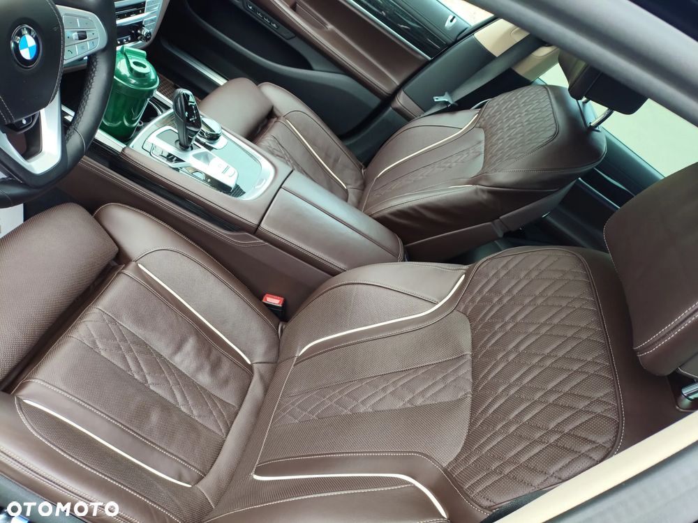 BMW Seria 7 740d xDrive mHEV sport - 14