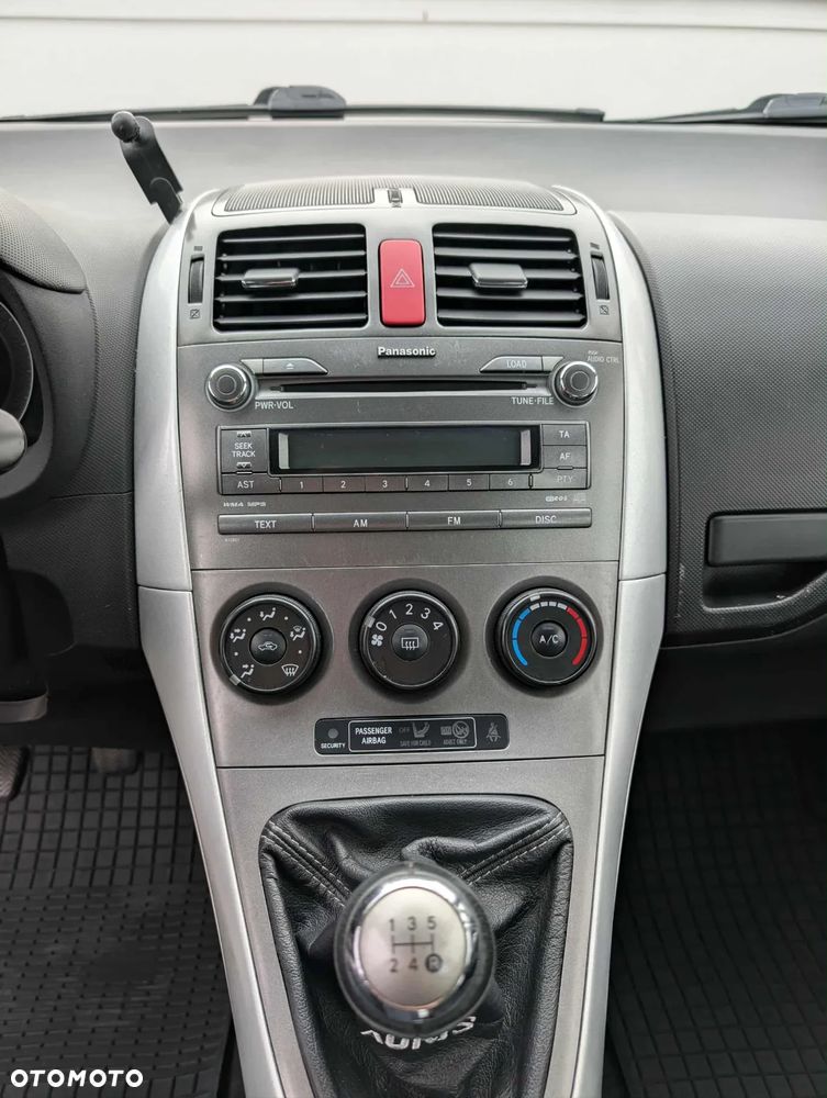 Toyota Auris - 7