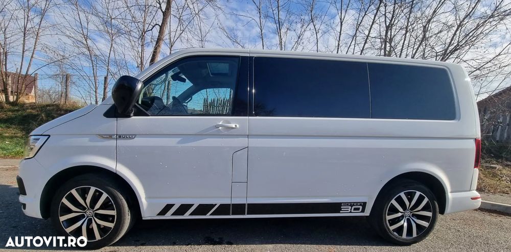 Volkswagen Multivan - 8