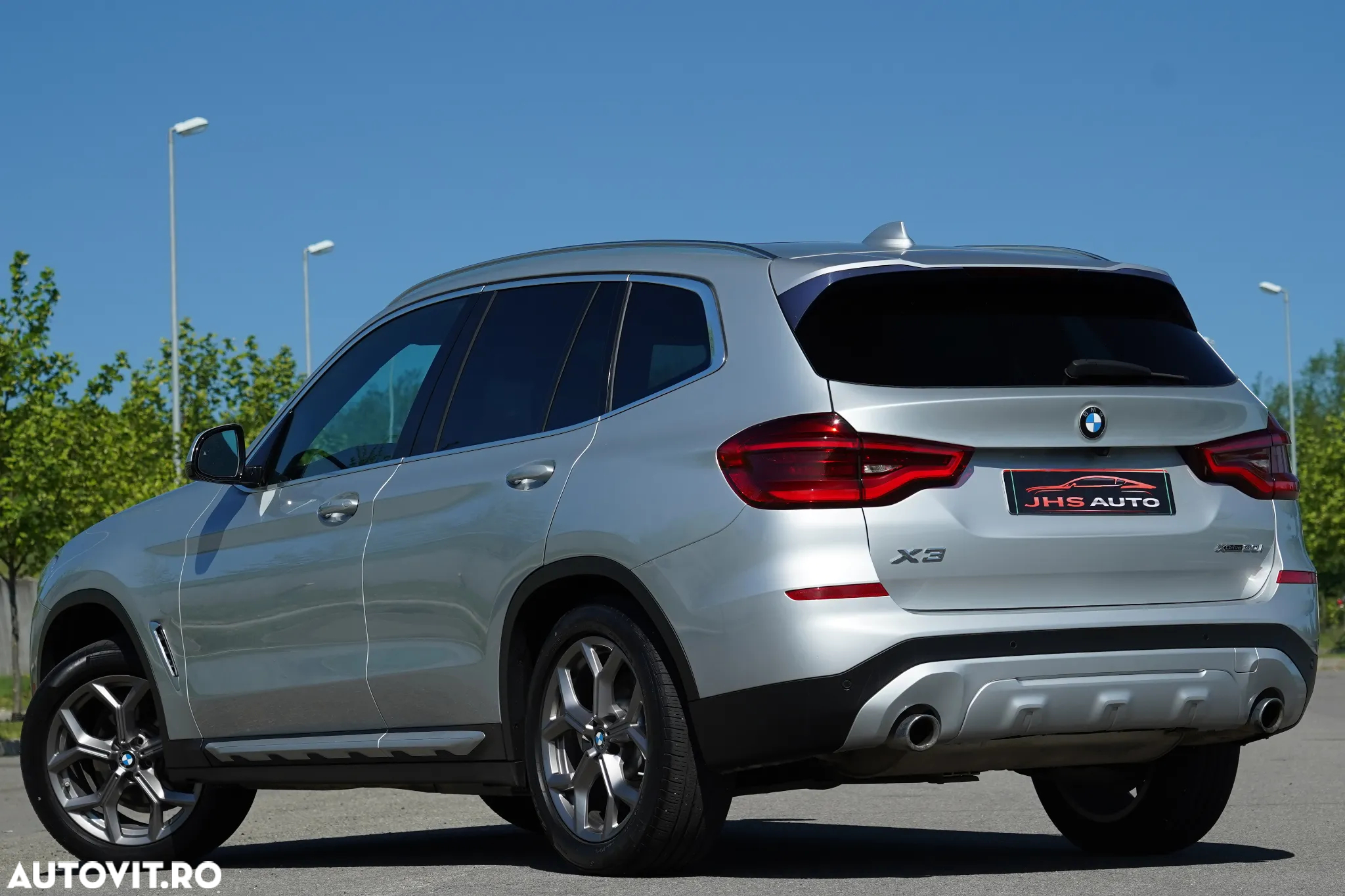 BMW X3 xDrive30i Aut. Luxury Line - 3