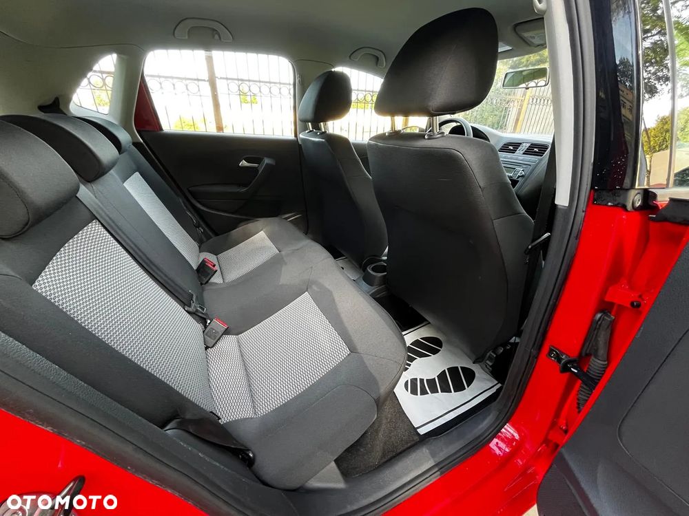 Volkswagen Polo - 11