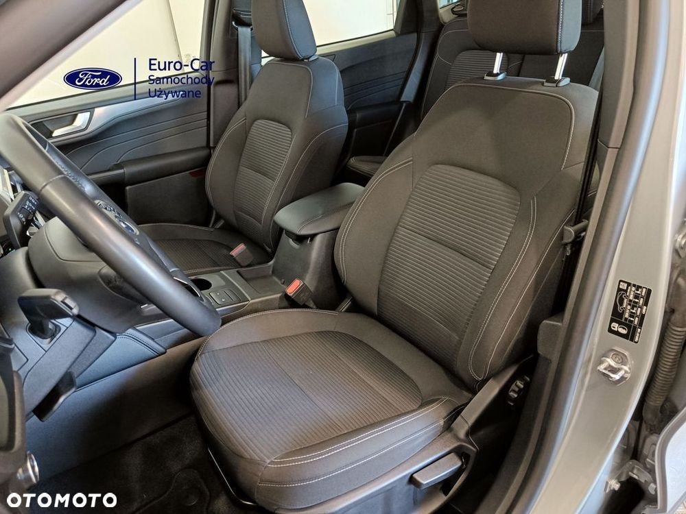 Ford Kuga 2.5 Duratec FHEV TITANIUM - 12