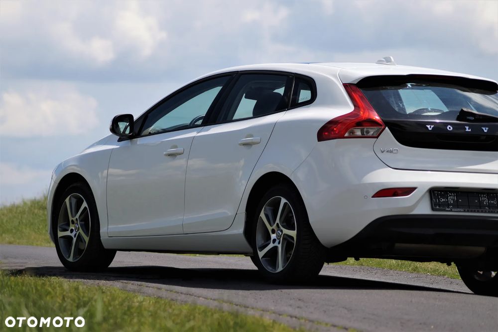 Volvo V40 - 10