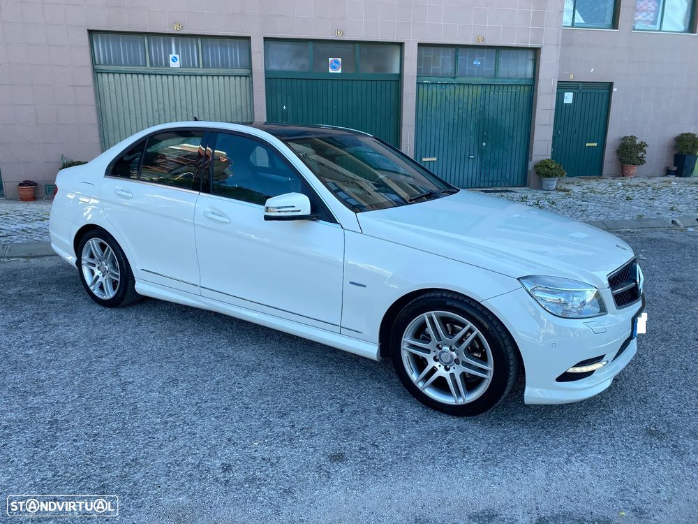 Mercedes-Benz C 220 2010 photo 2