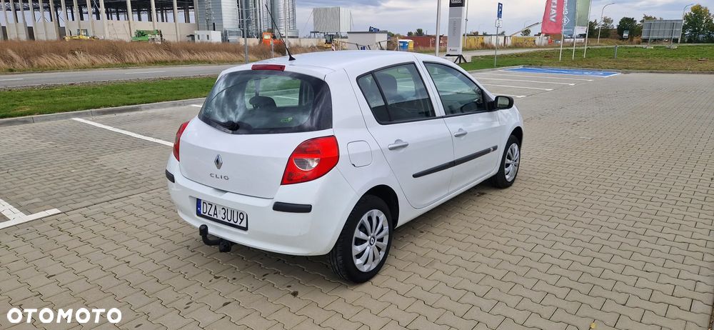 Renault Clio 1.2 16V 75 Dynamique - 6