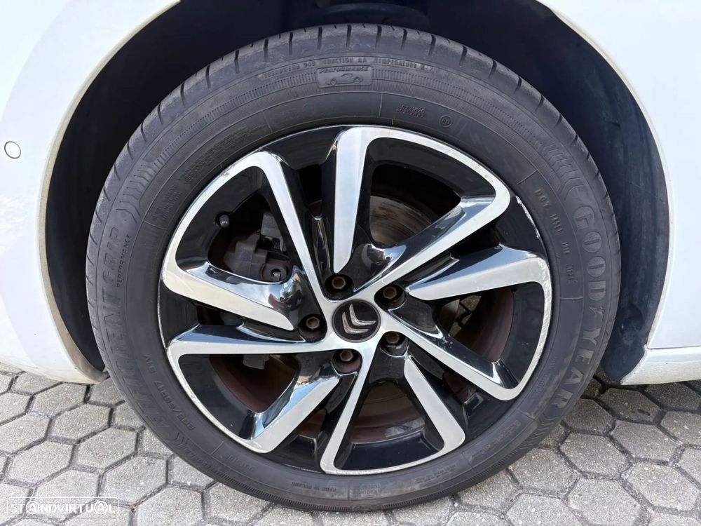 Citroën Grand C4 Spacetourer 1.5 BlueHDi Shine EAT8 - 12
