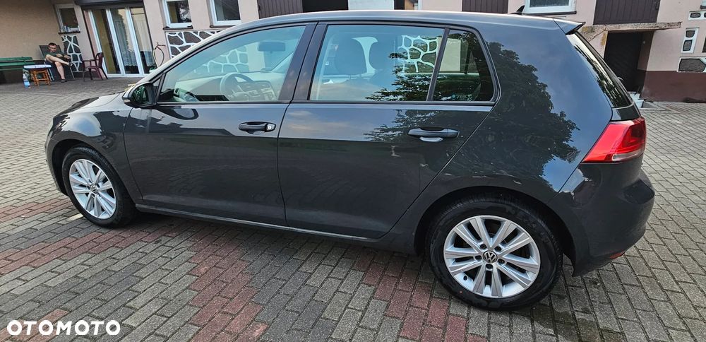 Volkswagen Golf 1.2 TSI BlueMot Trendline - 2