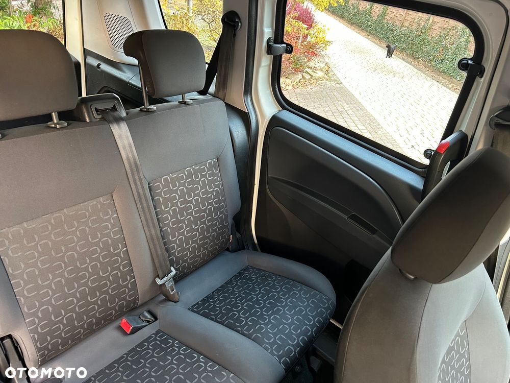 Fiat Doblo 1.4 16V Start&Stopp MyLife Family - 28