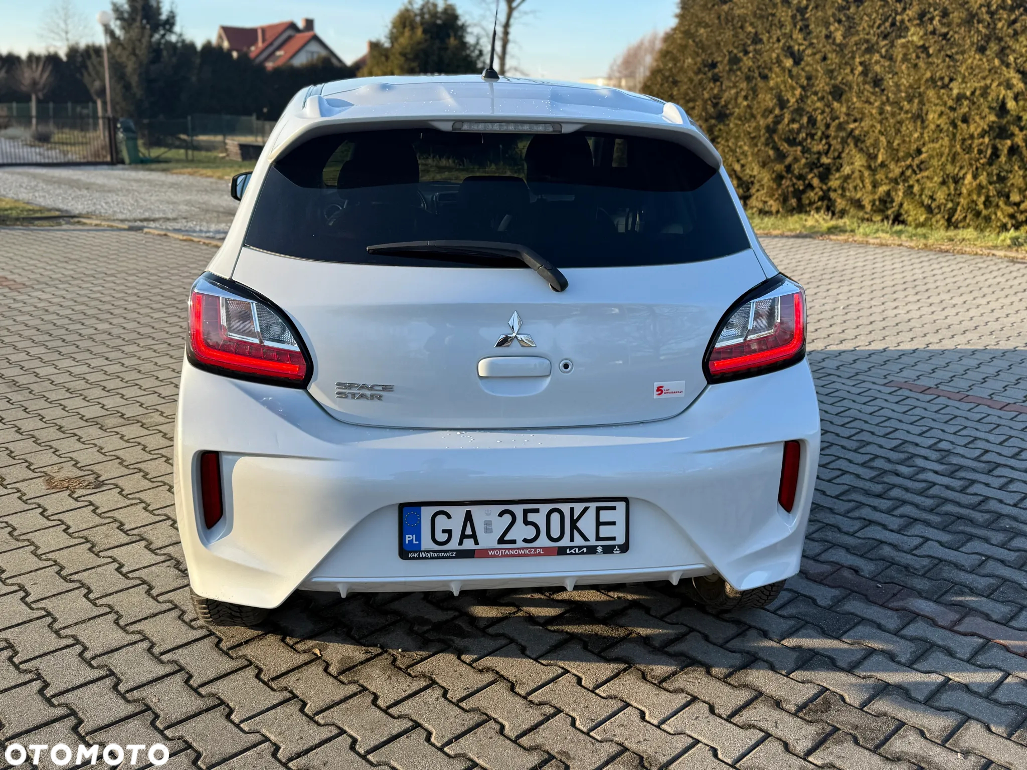 Mitsubishi Space Star 1.2 AS&G Instyle CVT - 7