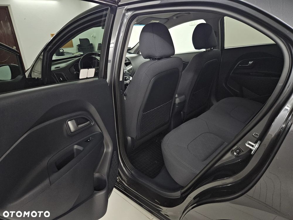 Kia Rio 1.2 L - 21