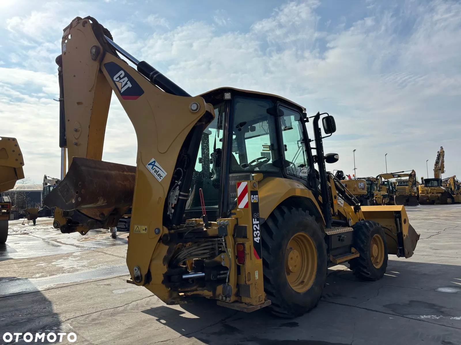 Caterpillar 432 - 4