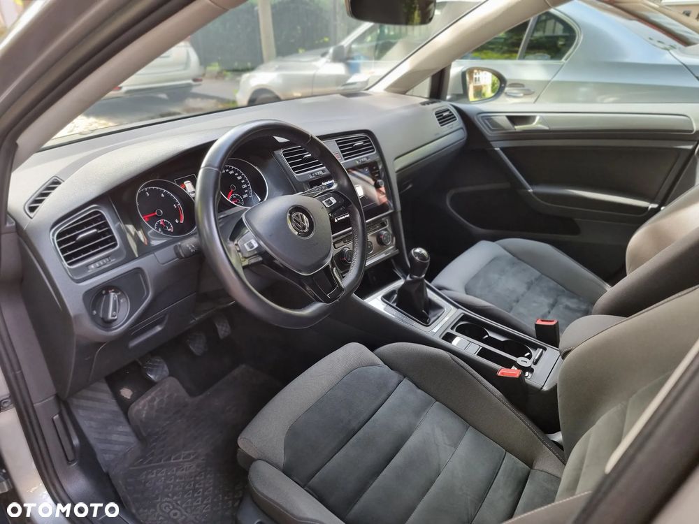Volkswagen Golf 1.6 TDI BMT Comfortline - 9