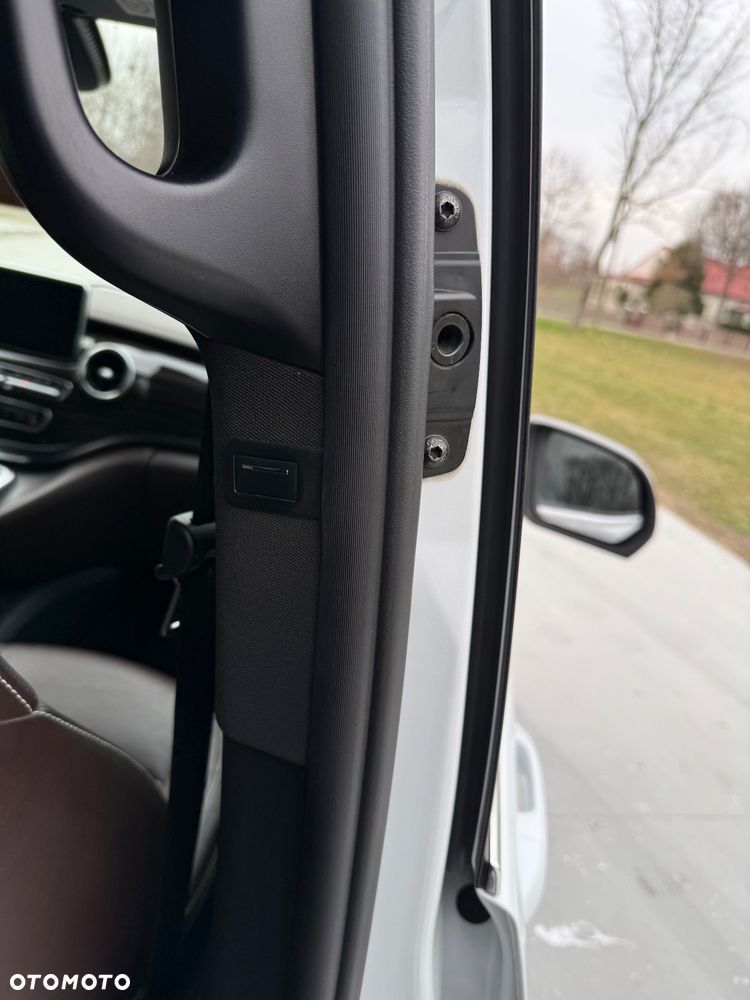 Mercedes-Benz Klasa V 250 (BlueTEC) d Avantgarde 7G-Tronic - 21