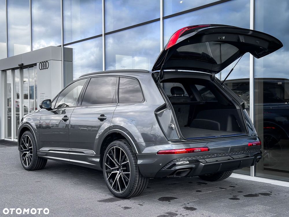 Audi Q7 - 8