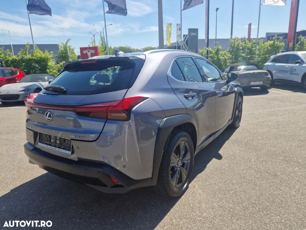 Lexus UX 250h E-FOUR Luxury ML - 5