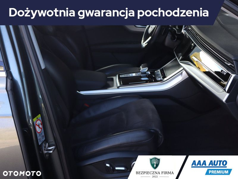 Audi Q7 - 10