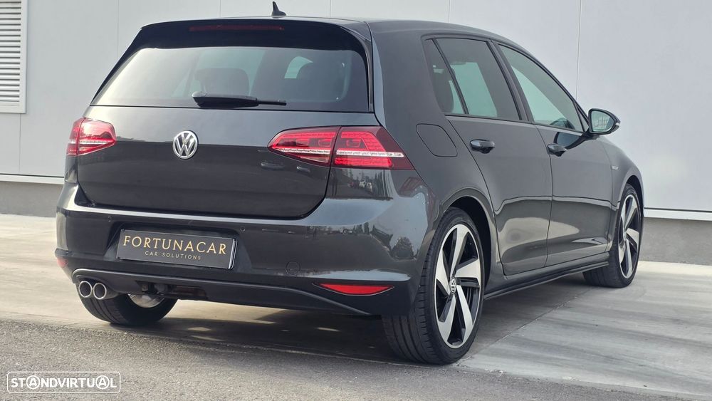 VW Golf 2.0 TDI GTD DSG - 6