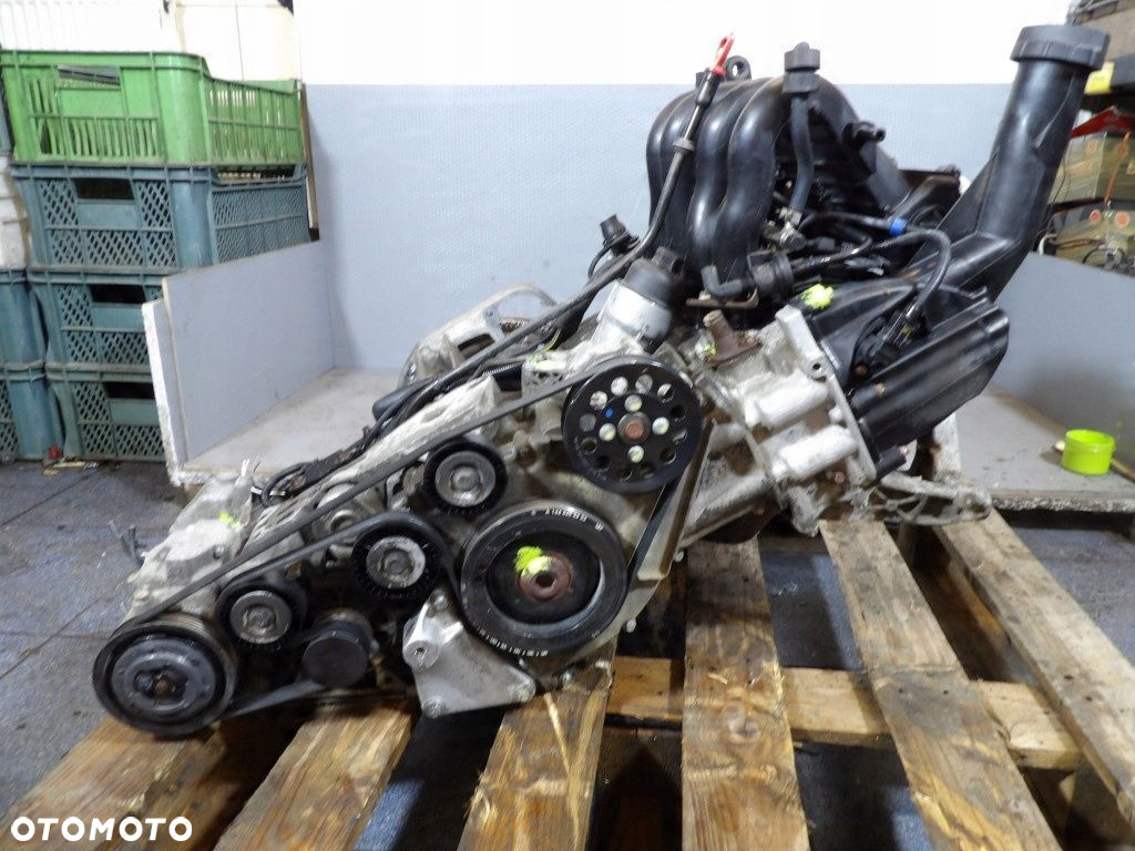 MERCEDES VANEO W414 SILNIK 1.9B 125KM A1660101905 - 4