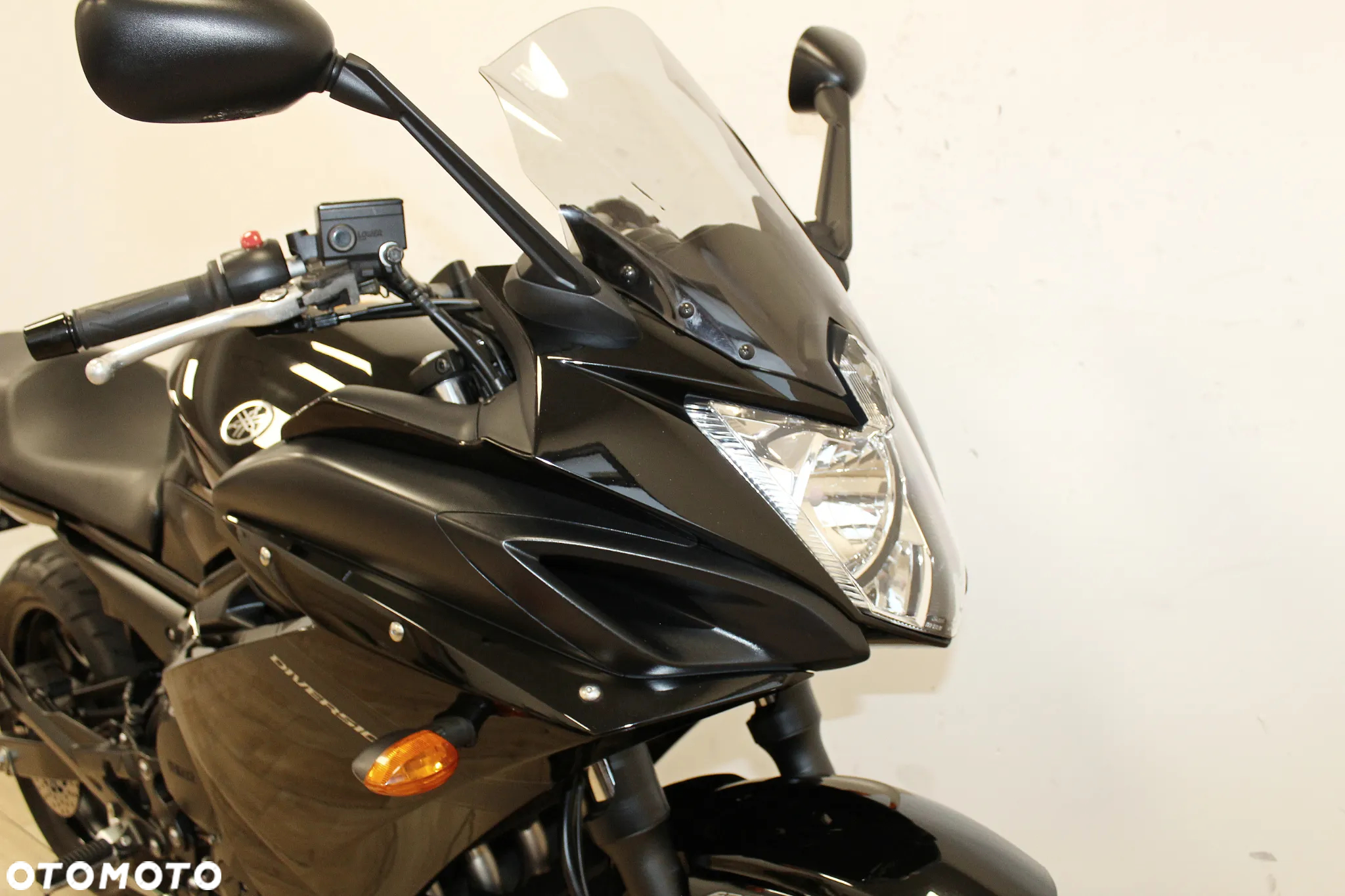 Yamaha XJ - 7