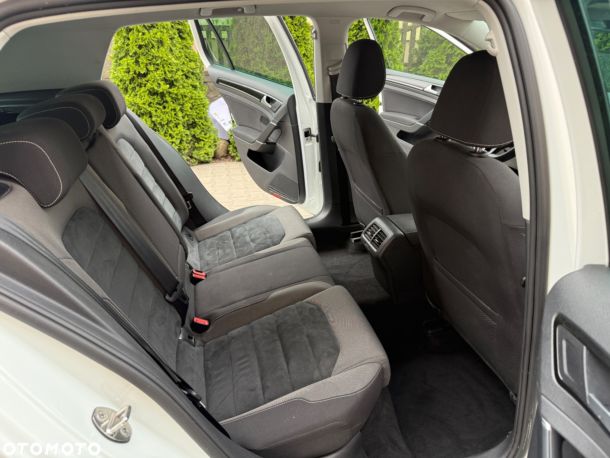 Volkswagen Golf Variant 1.4 TSI (BlueMotion Technology) DSG Highline - 9