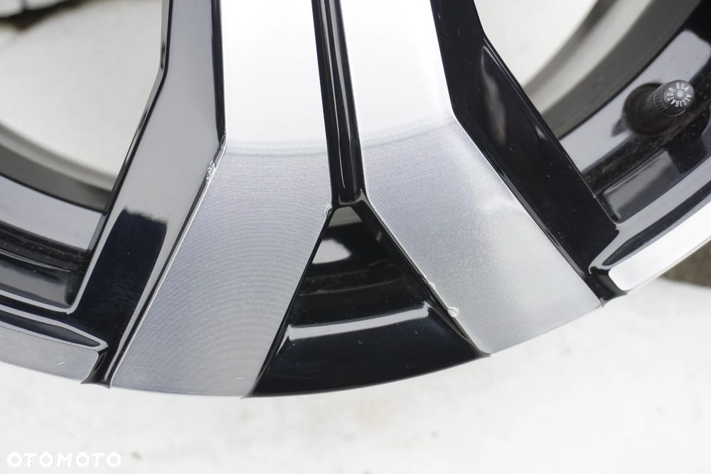 Renault 4x100 16 6,5J et45 403004026R stan bdb - 2