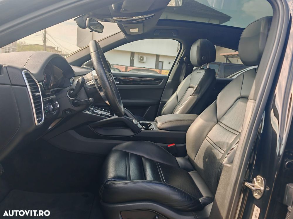 Porsche Cayenne Coupe E-Hybrid Tiptronic S Black Edition - 6