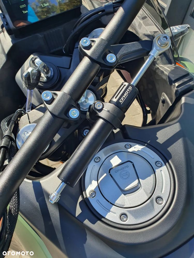 CFMoto 1000 MT-X - 8