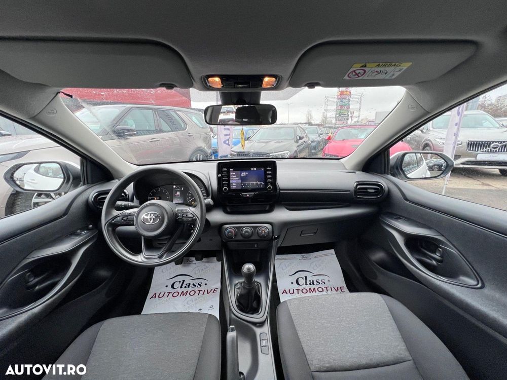 Toyota Yaris 1.0 L Eco - 20