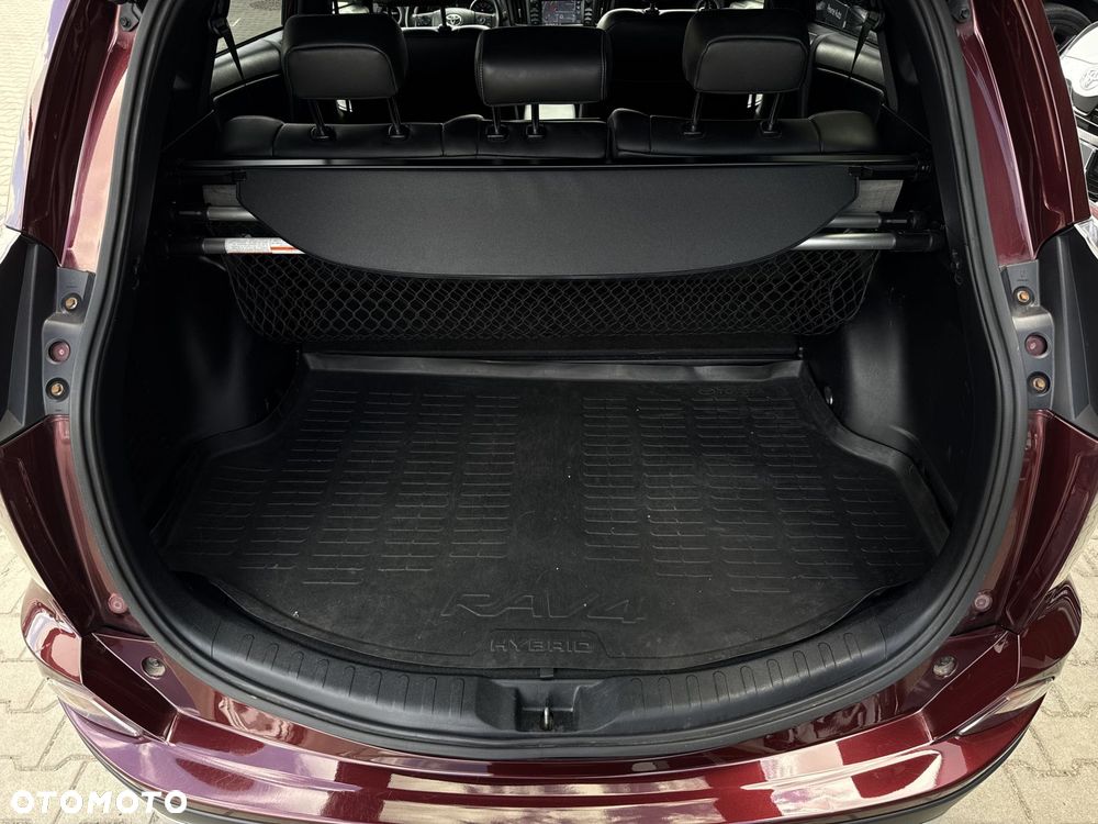 Toyota RAV4 Hybrid Premium 4x2 - 33