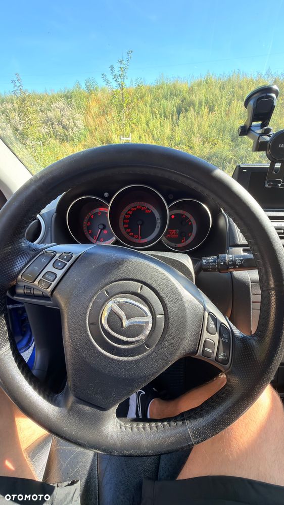 Mazda 3 2.0 CD Active + - 9