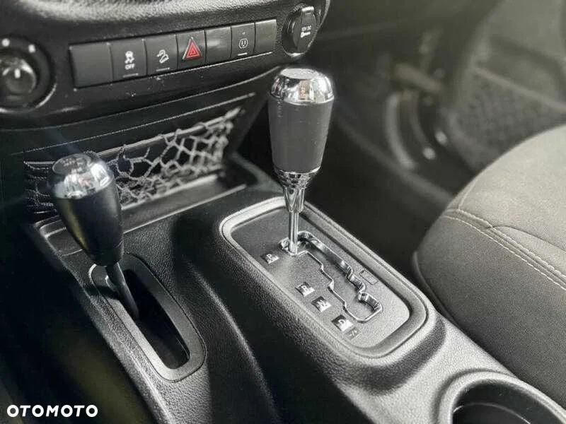 Jeep Wrangler 3.6 Unlim Rubicon - 12