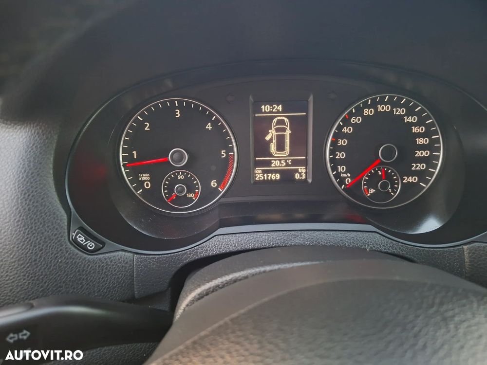 Volkswagen Sharan - 15