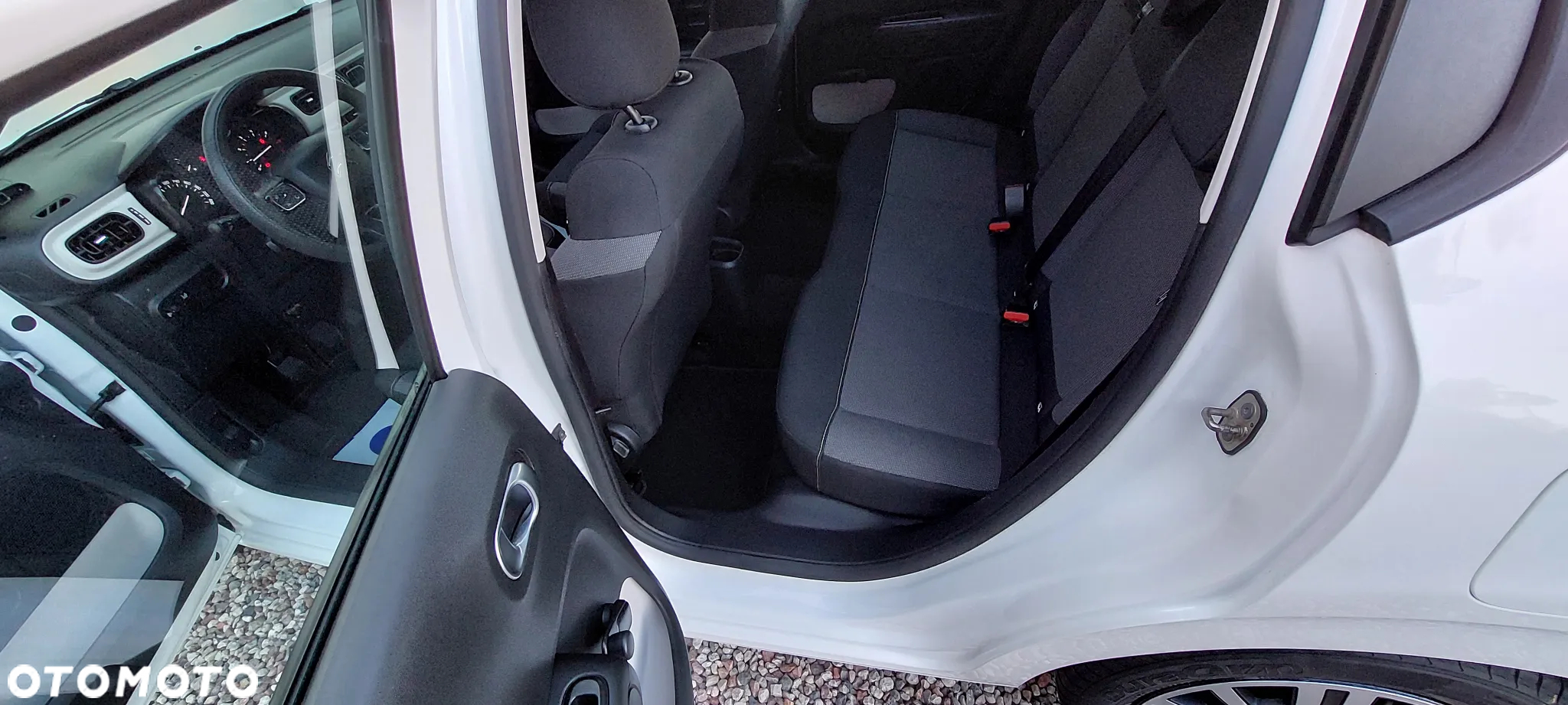 Citroën C3 1.2 PureTech Feel - 21
