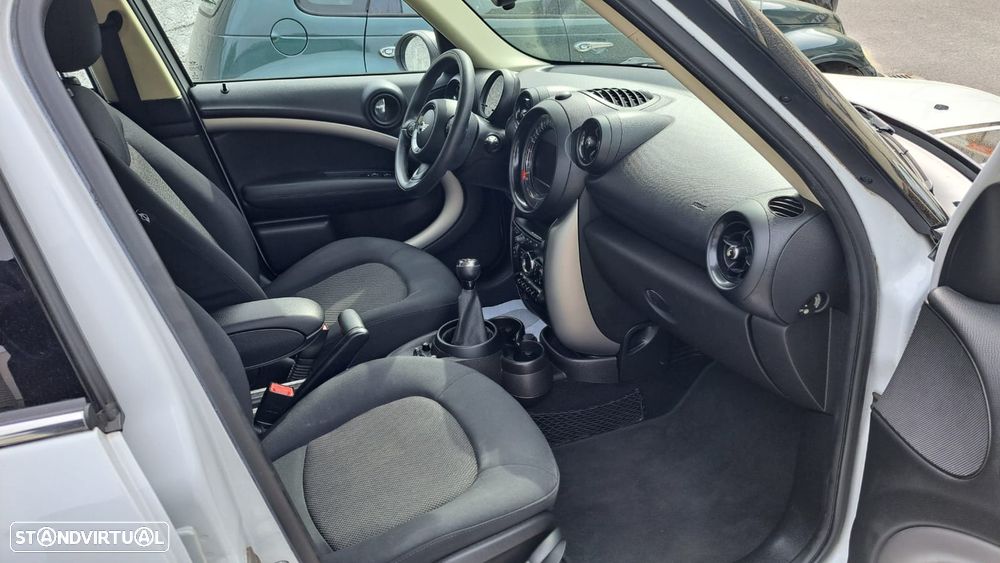 MINI Countryman One - 28