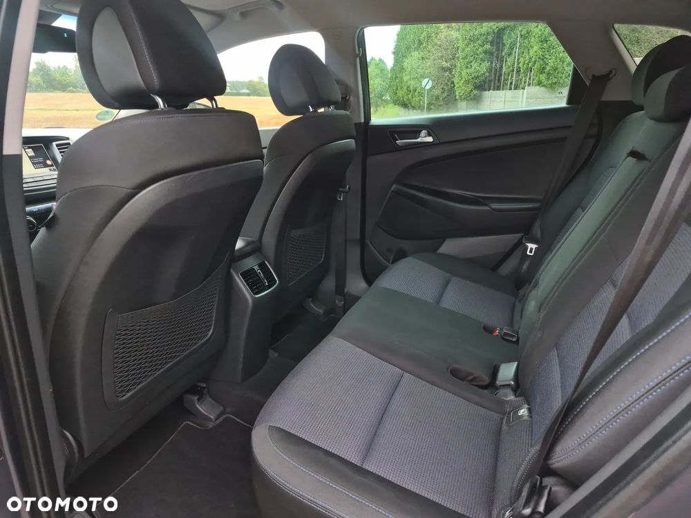 Hyundai Tucson blue 1.6 GDi 2WD Navi - 31