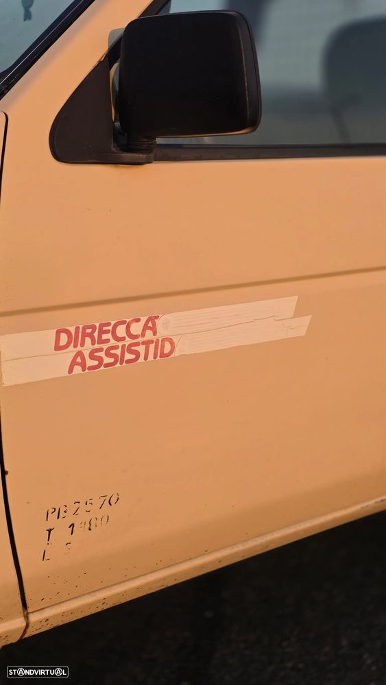 Nissan Pick Up - 26