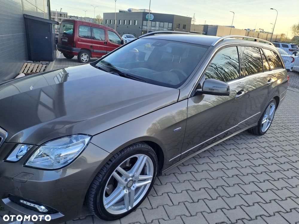 Mercedes-Benz Klasa E 350 CDI BlueEff - 4