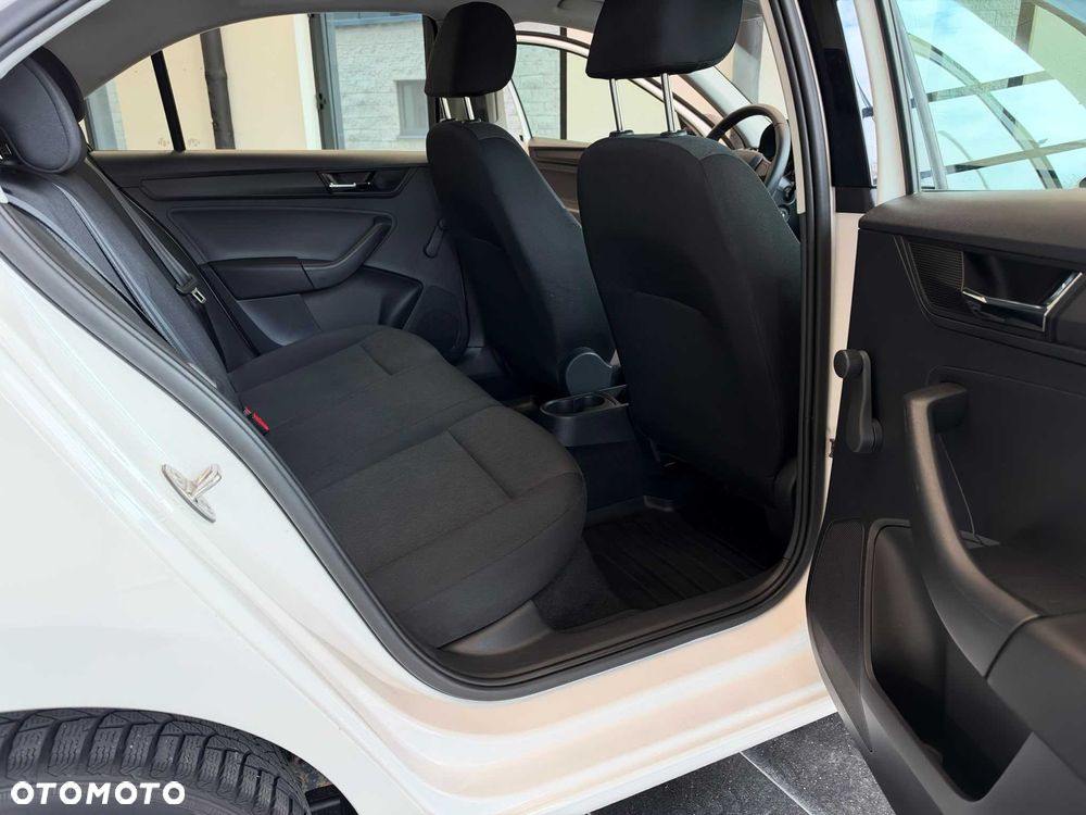 Skoda Rapid 2018 photo 5
