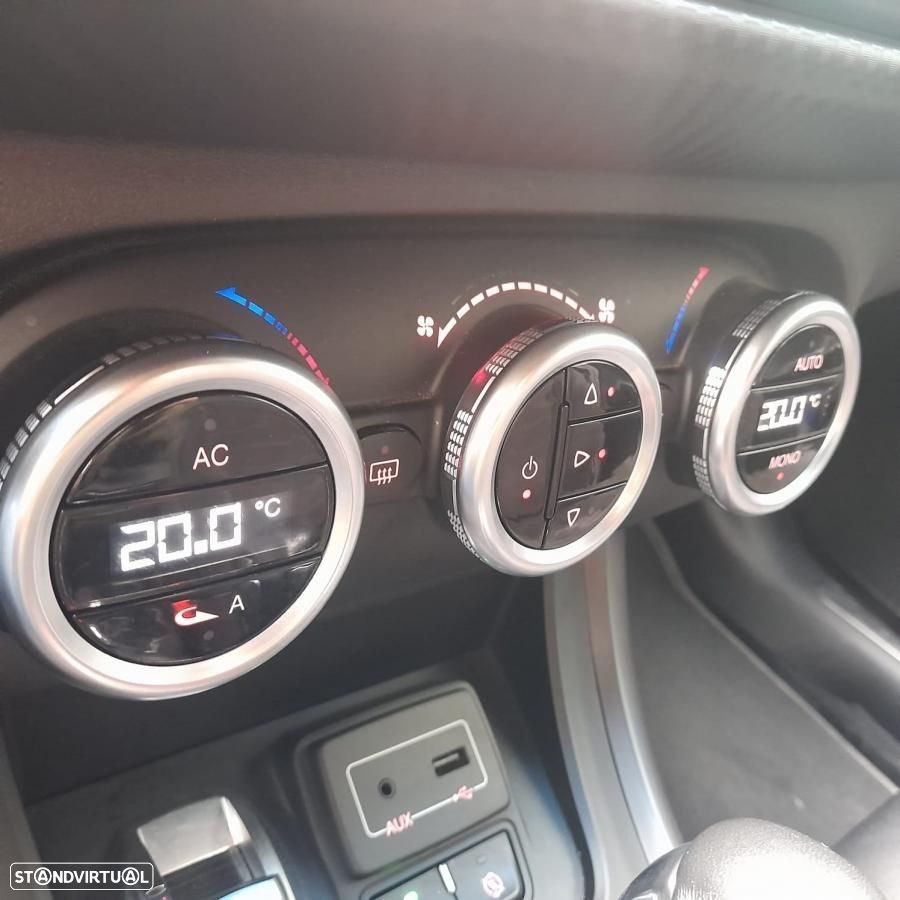 Alfa Romeo Giulietta 1.6 JTDM TCT - 10