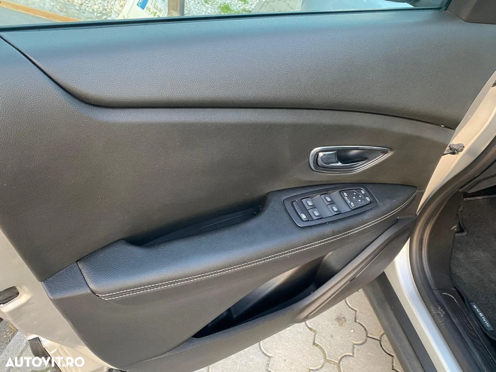 Renault Grand Scenic - 24