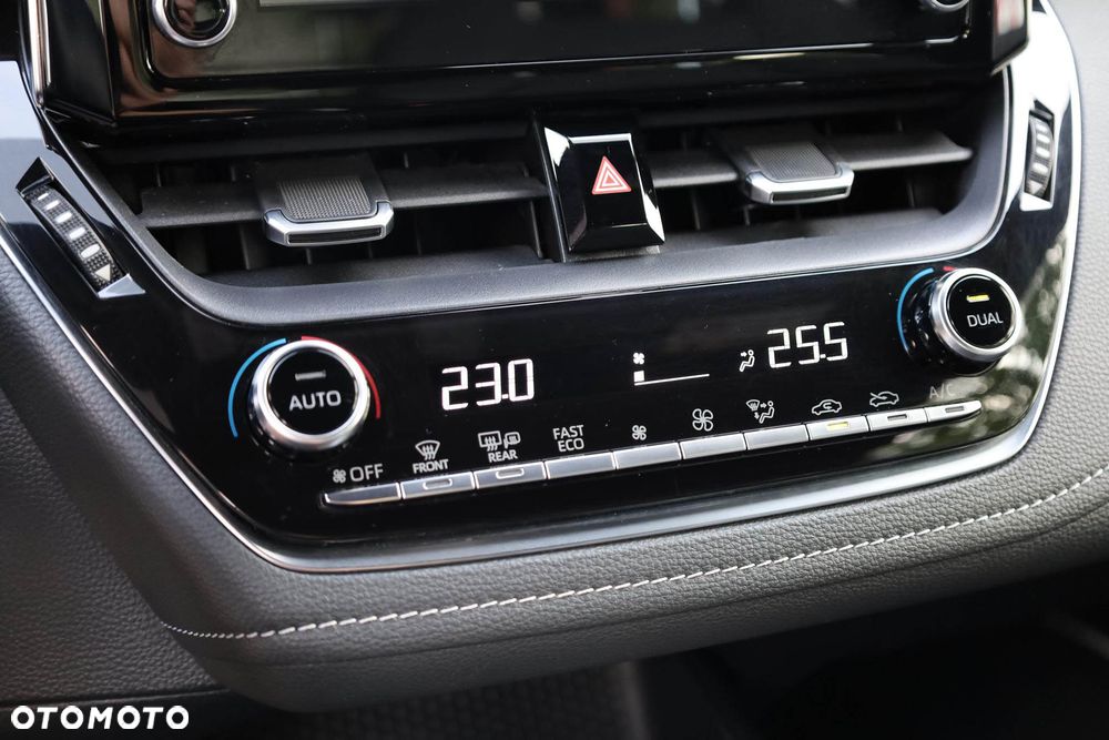 Toyota Corolla 1.8 Hybrid Comfort - 25