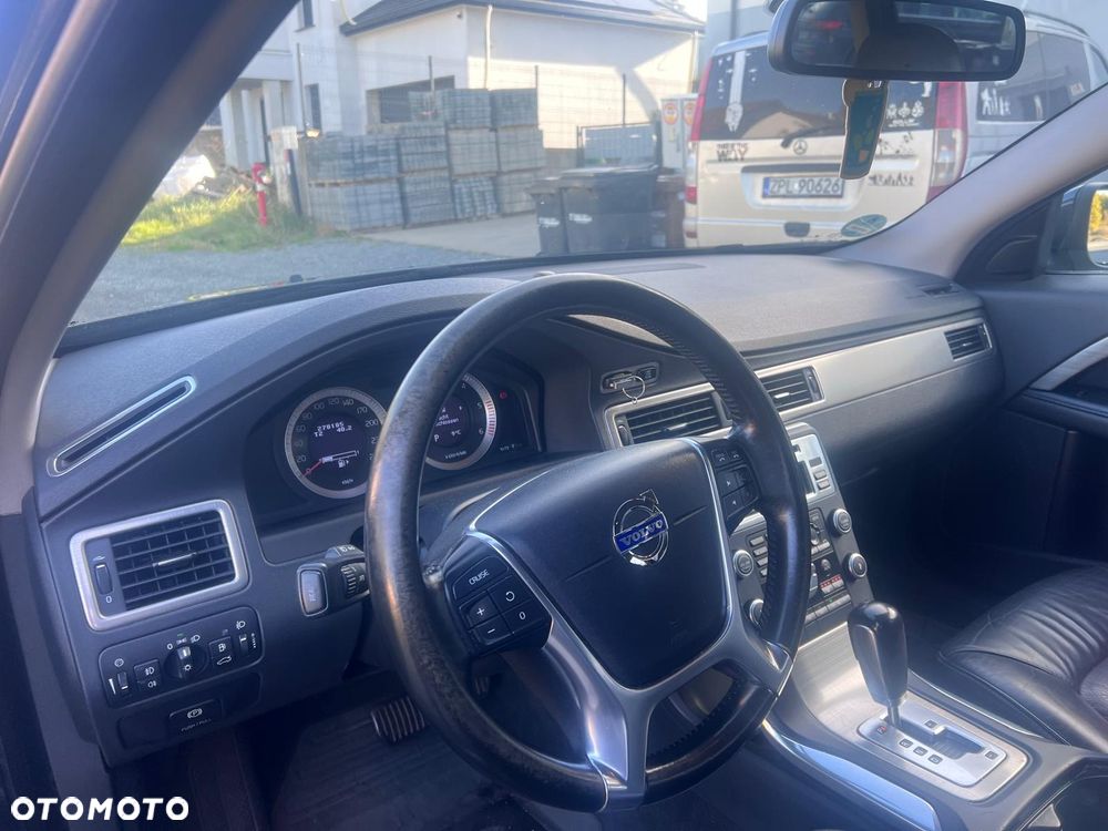 Volvo V70 D3 Geartronic Kinetic - 17