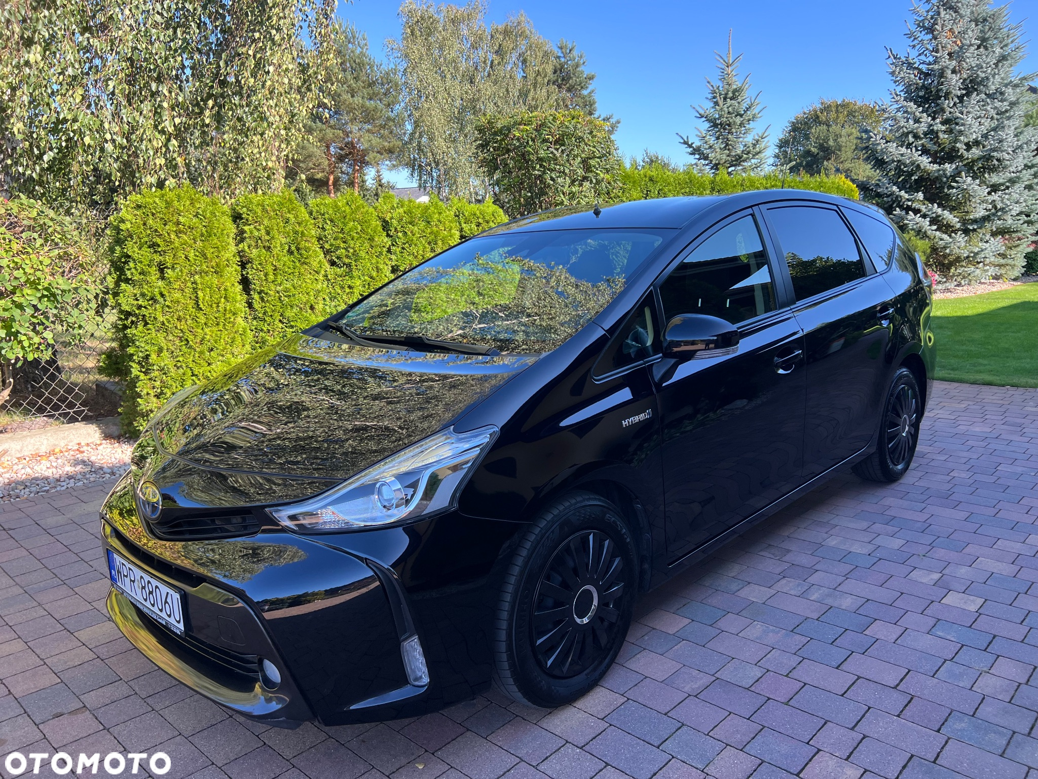Toyota Prius+ (Hybrid) Comfort - 2